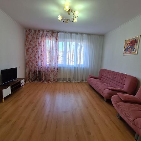 Apartament 2 bedrooms, Botanica Kiszyniów Zewnętrze zdjęcie